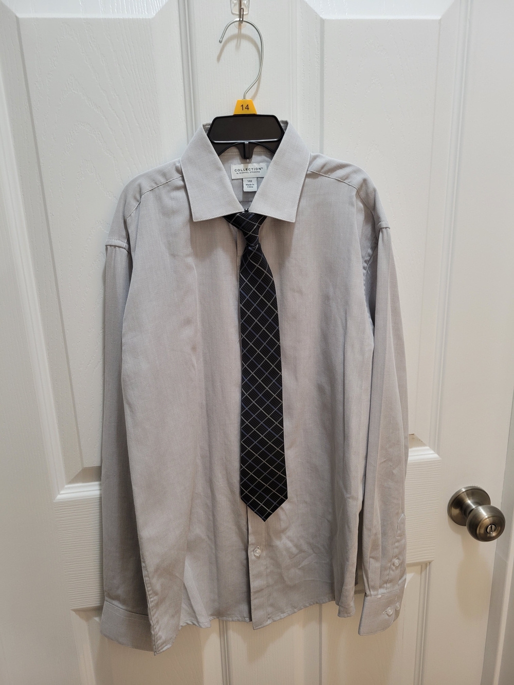 Boys 14R Light Gray Dress Shirt With Clip-on Tie